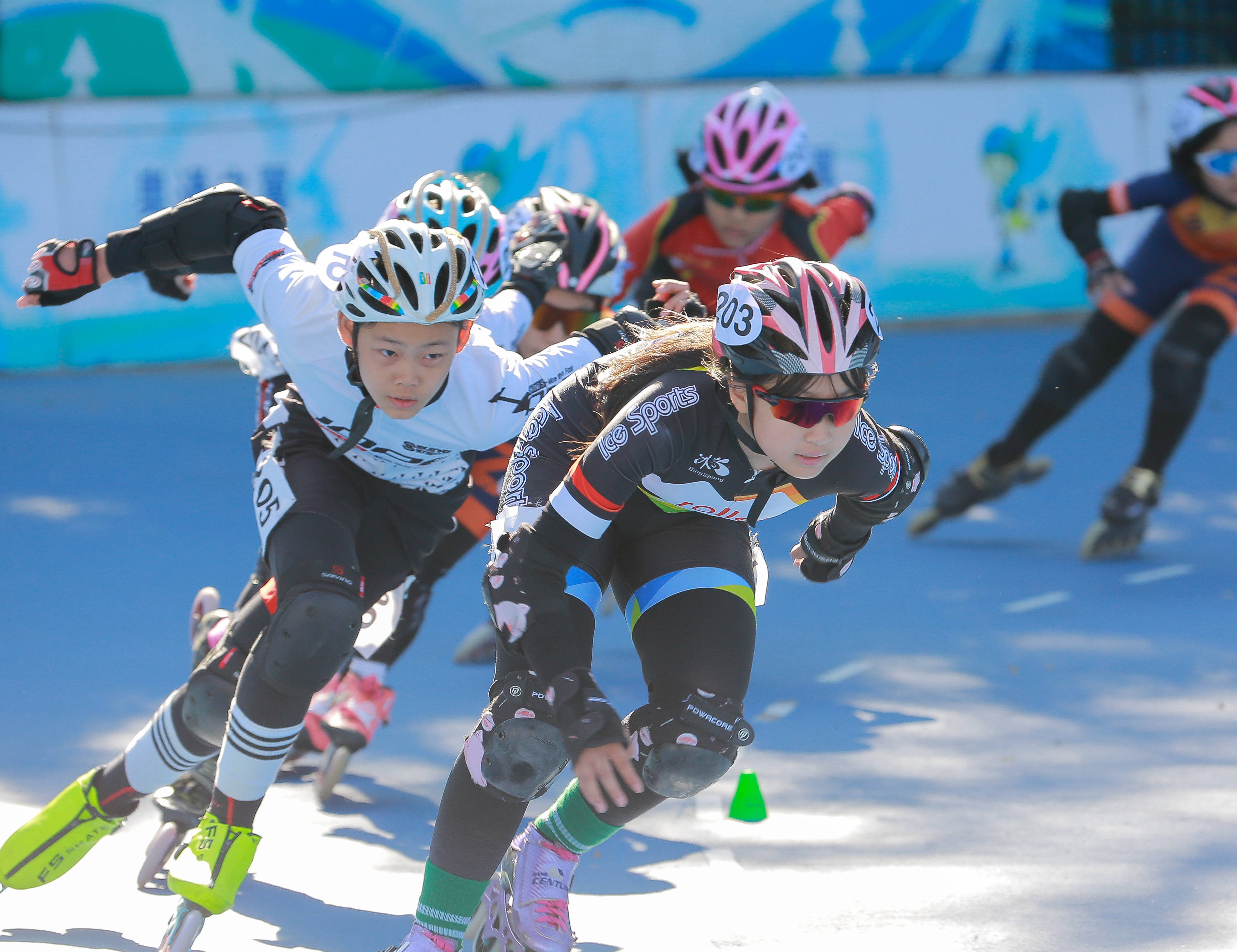 红蓝军团风采依旧,备战亚洲赛事全力以赴的简单介绍 红蓝军团风采依旧,备战亚洲赛事全力以赴的简单介绍