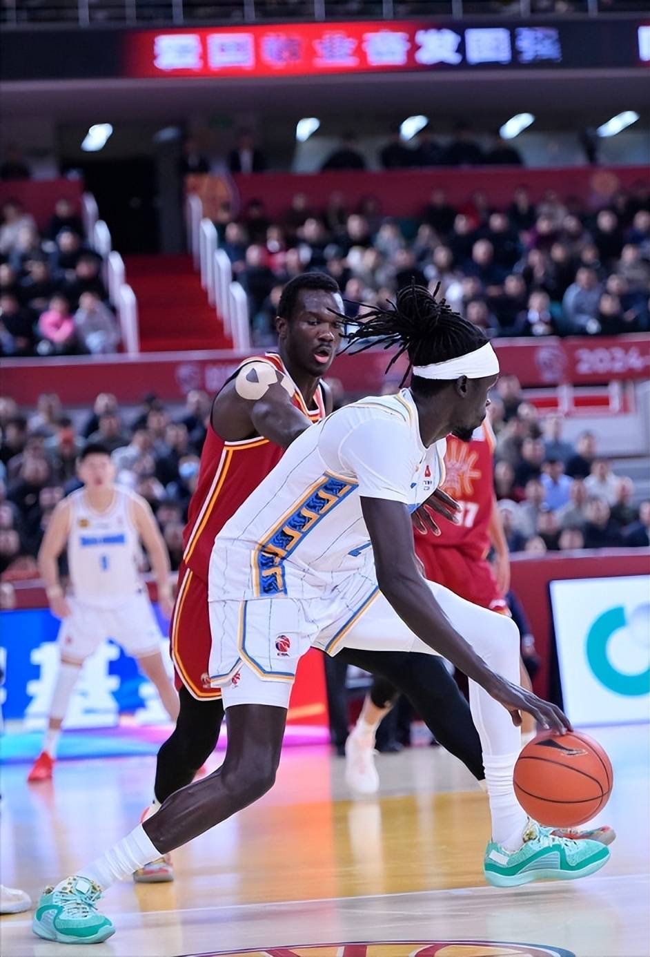 热火队新援表现出色!助球队取胜! 热火队新援表现出色!助球队取胜!