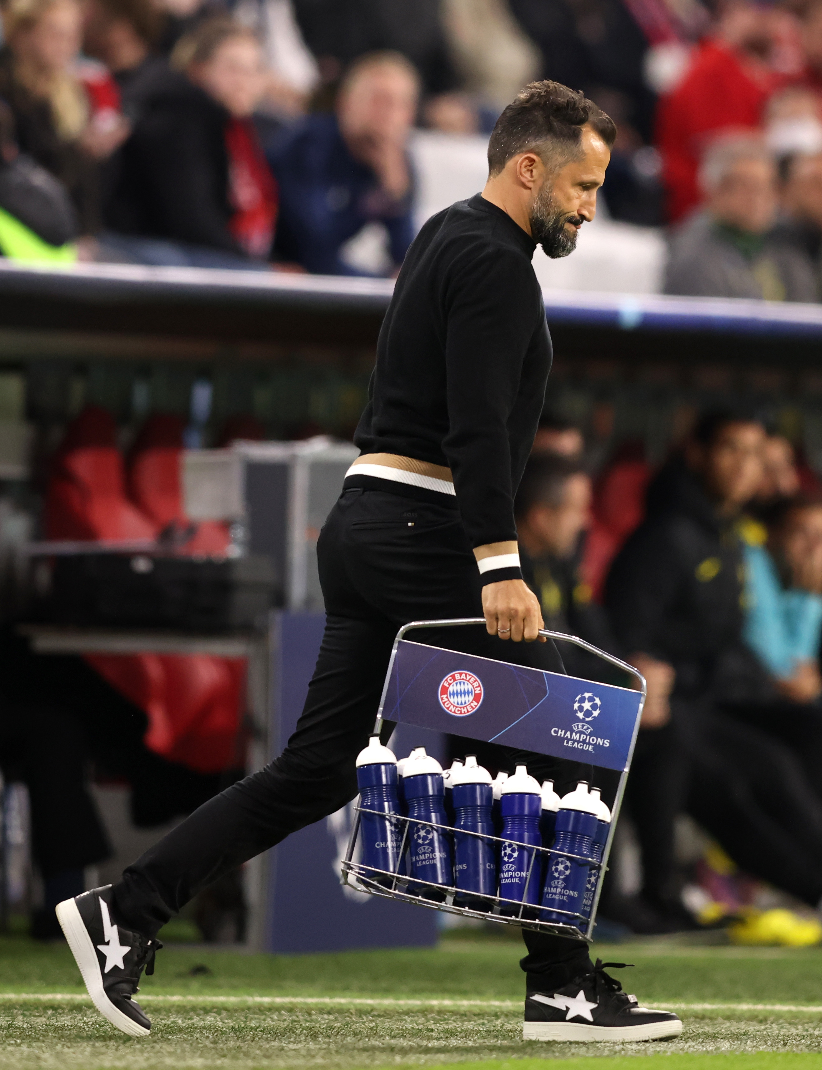 杜姆法硅谷落血前进,球队频频挑战冠军巨人的简单介绍 杜姆法硅谷落血前进,球队频频挑战冠军巨人的简单介绍