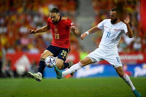 关于卡尔霍特认可德保利表现,佛罗伦萨中场稳定发挥的信息 关于卡尔霍特认可德保利表现,佛罗伦萨中场稳定发挥的信息