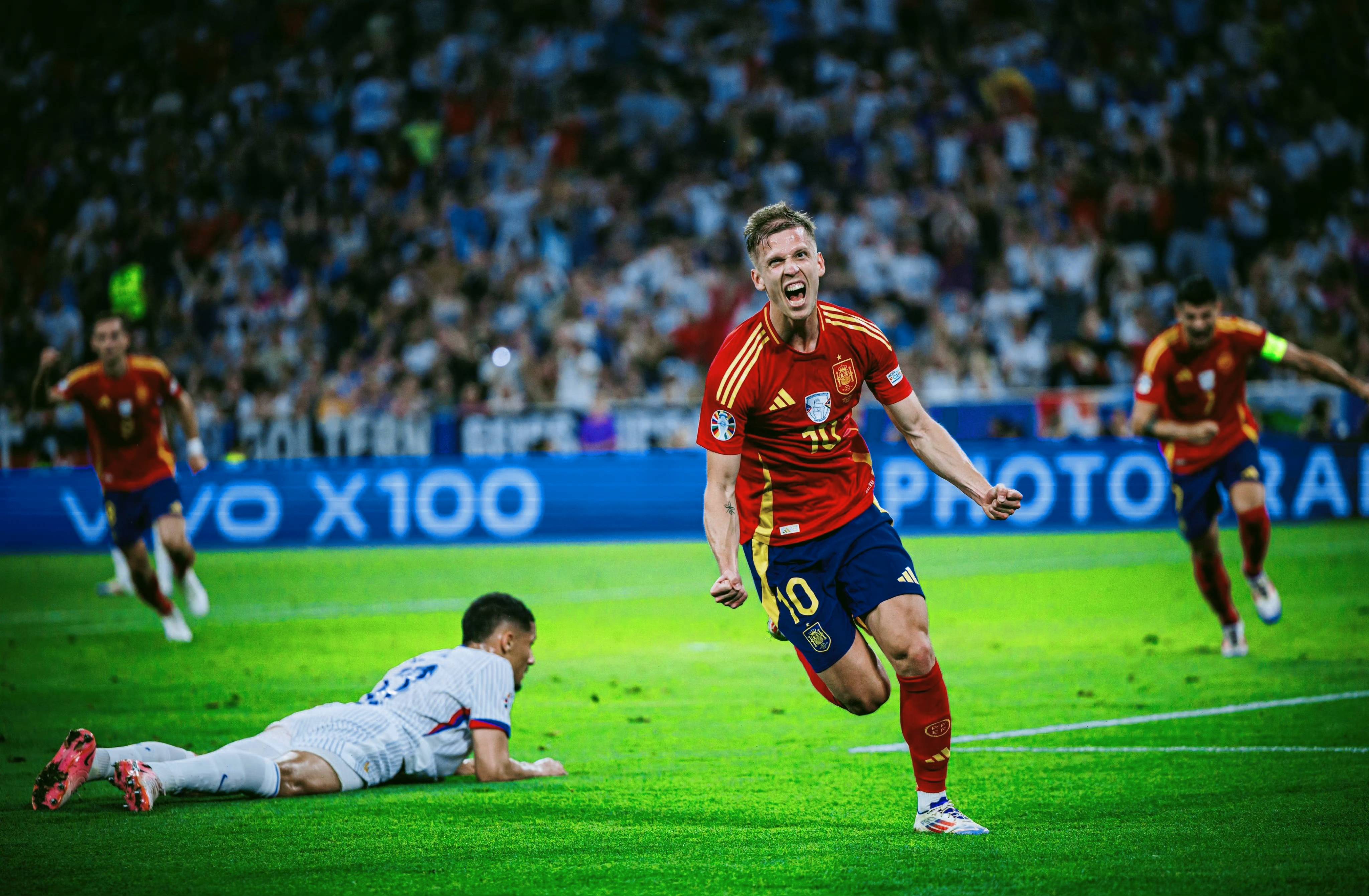 包含欧洲国家联赛酣畅淋漓的对决令人惊叹的词条