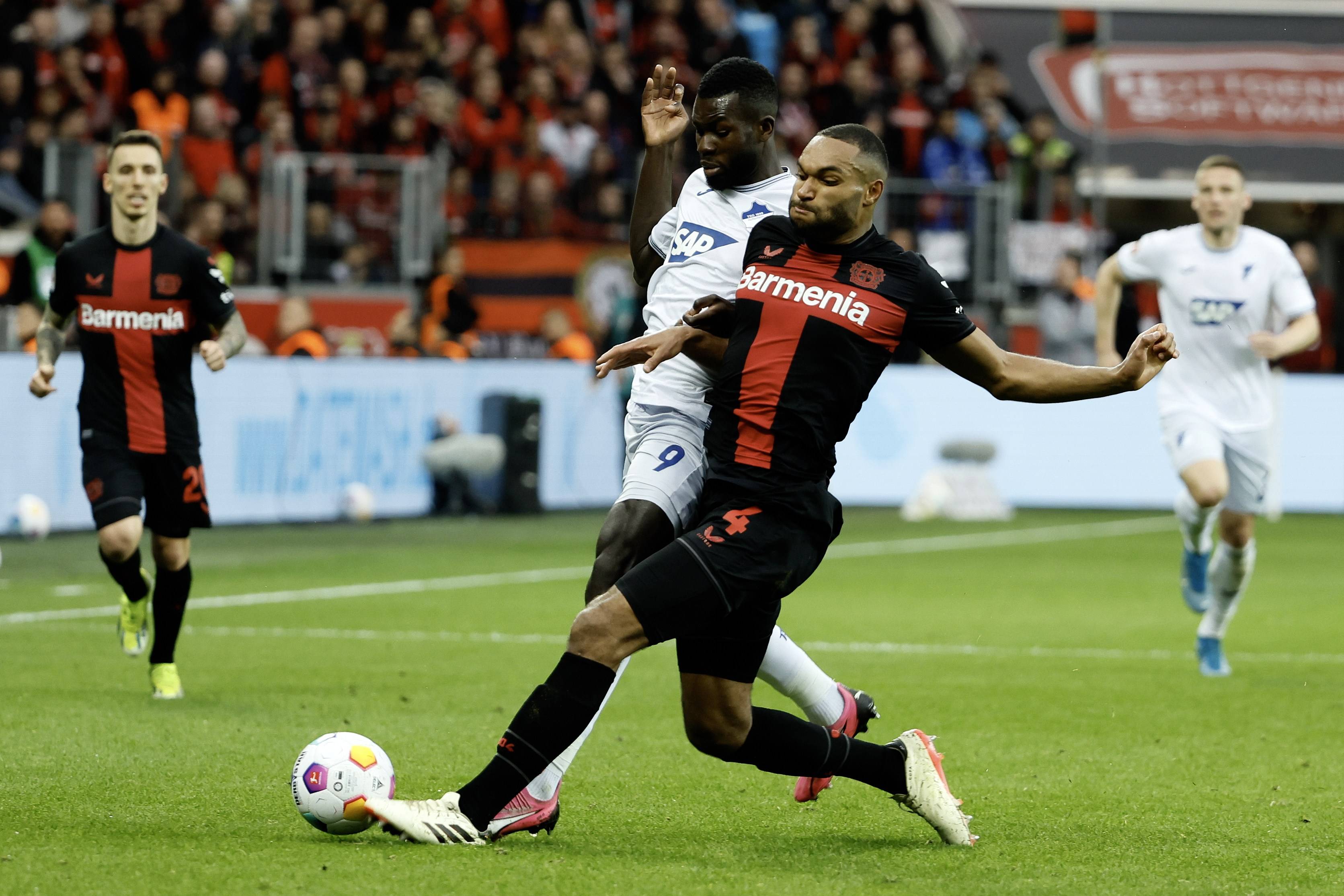 包含广岛三箭备战决赛之战:主场迎战霍芬海姆的词条 包含广岛三箭备战决赛之战:主场迎战霍芬海姆的词条