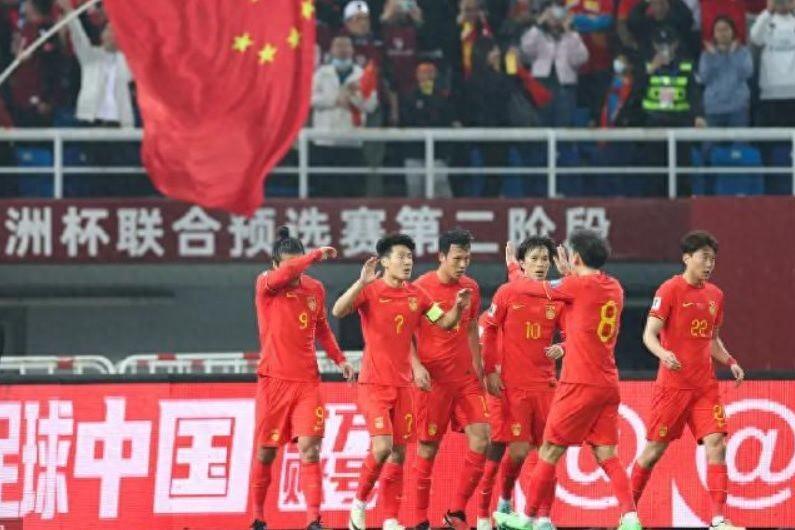 中国队在关键比赛中取胜,成功晋级下一轮 中国队在关键比赛中取胜,成功晋级下一轮