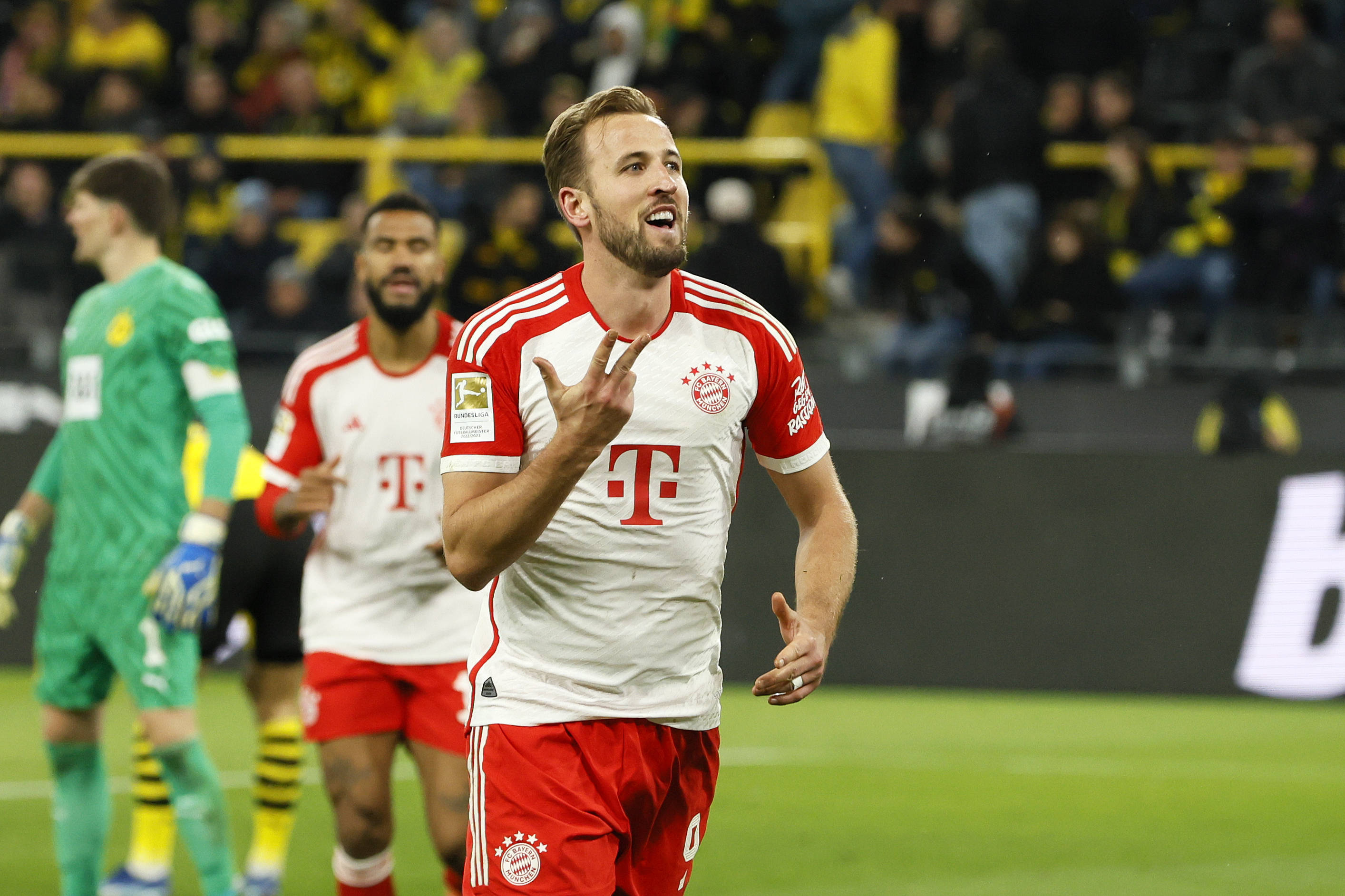 拜仁慕尼黑平局多特蒙德领先两分 拜仁慕尼黑平局多特蒙德领先两分