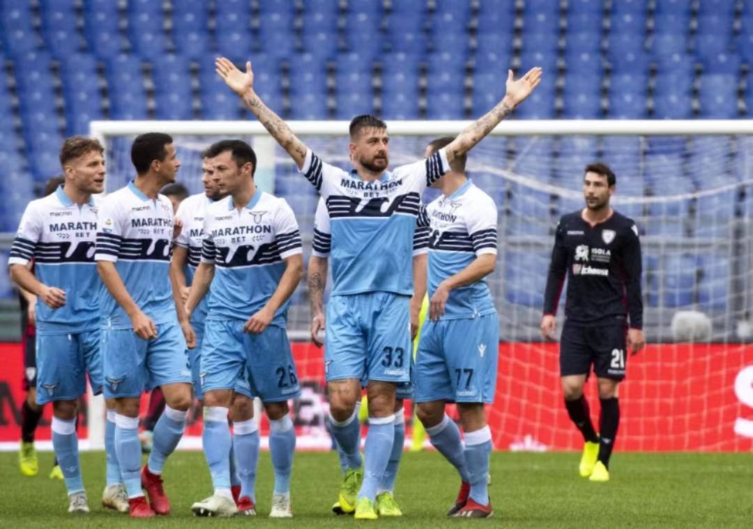 尤文图斯主场告捷,稳固前四 尤文图斯主场告捷,稳固前四