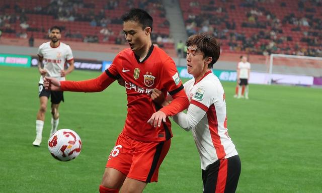 包含上海上港客场击败长春亚泰,实现连胜的词条 包含上海上港客场击败长春亚泰,实现连胜的词条