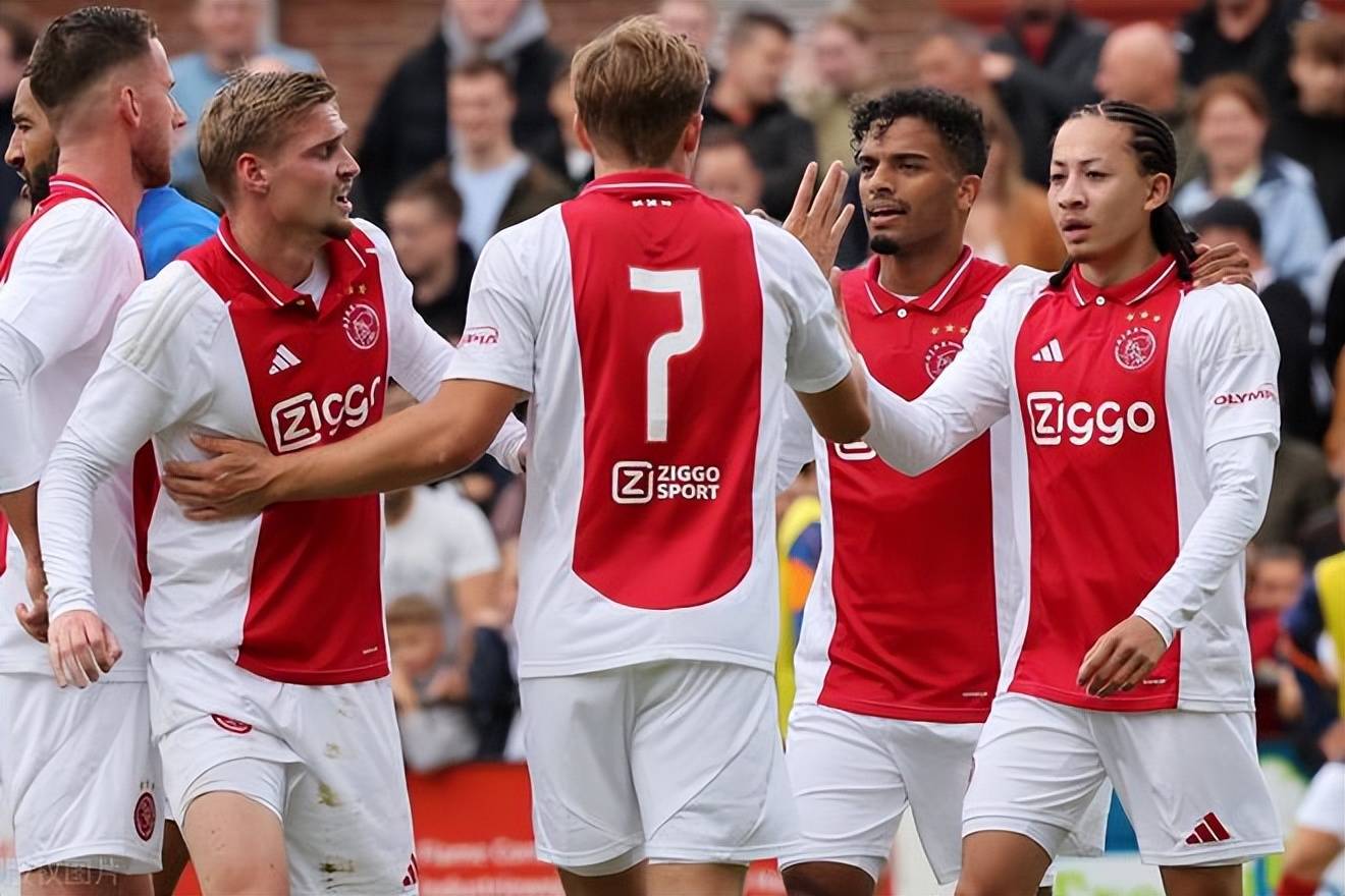 阿贾克斯斩获重要胜利,晋级之路越发坚定的简单介绍 阿贾克斯斩获重要胜利,晋级之路越发坚定的简单介绍