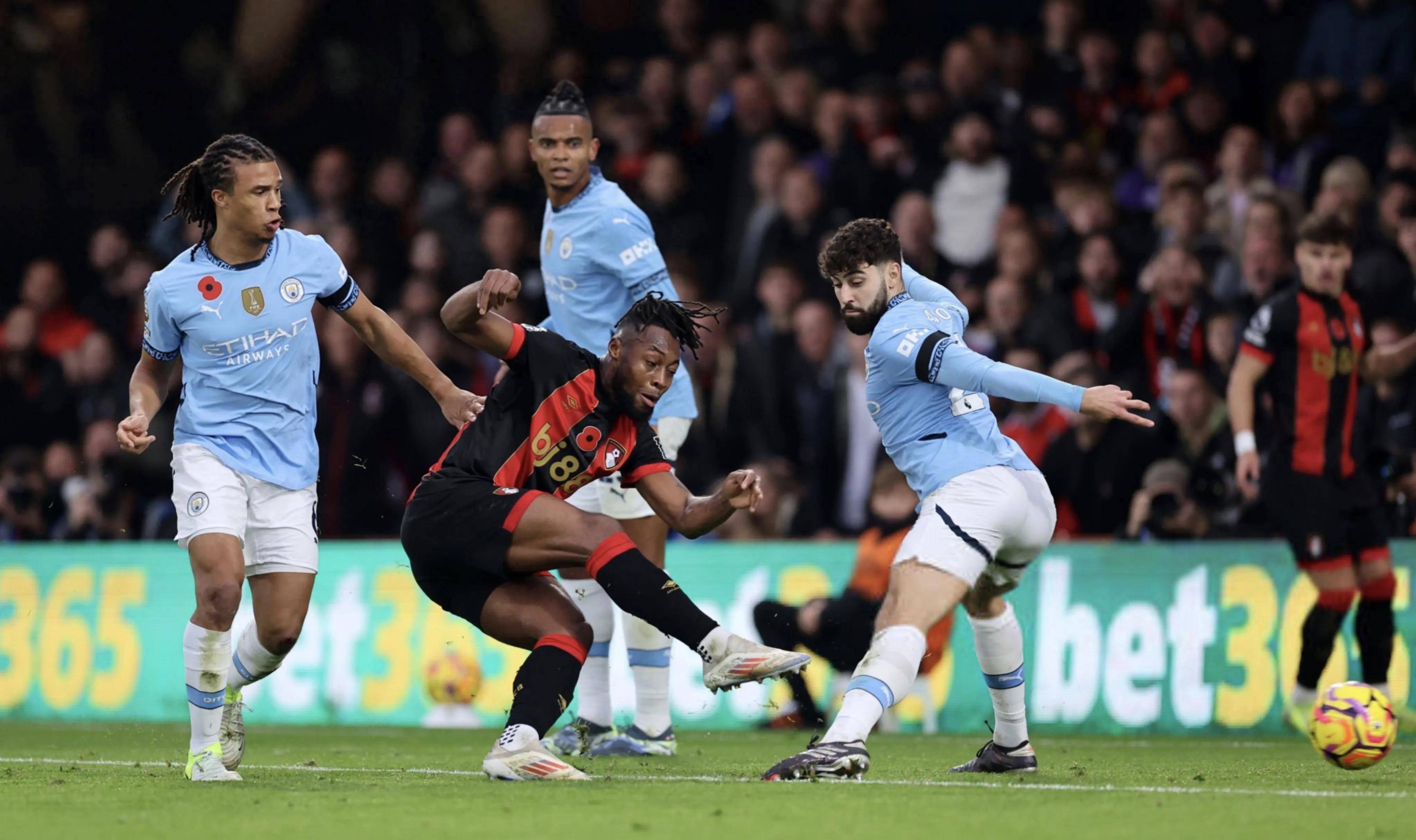 关于曼联艰难取胜,球员毅力令人折服的信息 关于曼联艰难取胜,球员毅力令人折服的信息