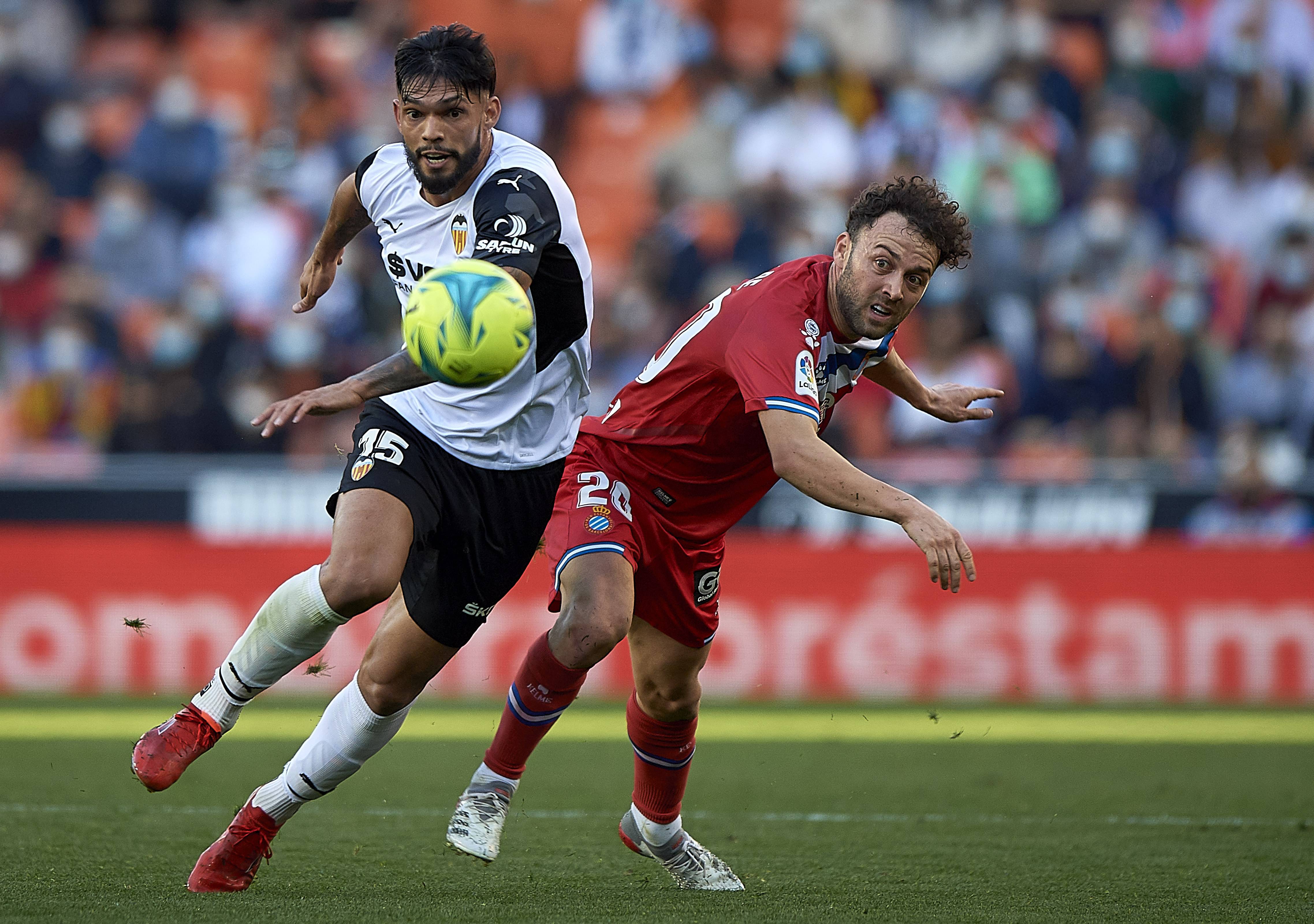 开云体育app-塞尔塔维逆转比利亚雷亚尔，夺得胜利的简单介绍