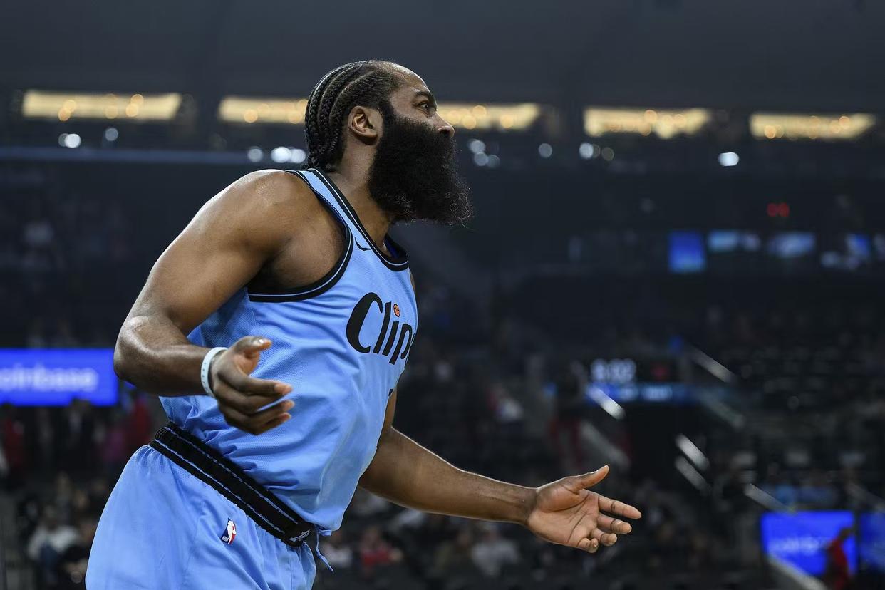 快船稳操胜券胜国王,三连胜走向前列的简单介绍 快船稳操胜券胜国王,三连胜走向前列的简单介绍