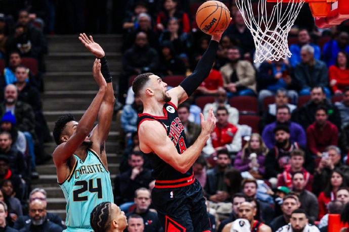 公牛客场击败黄蜂,取得四连胜 公牛客场击败黄蜂,取得四连胜