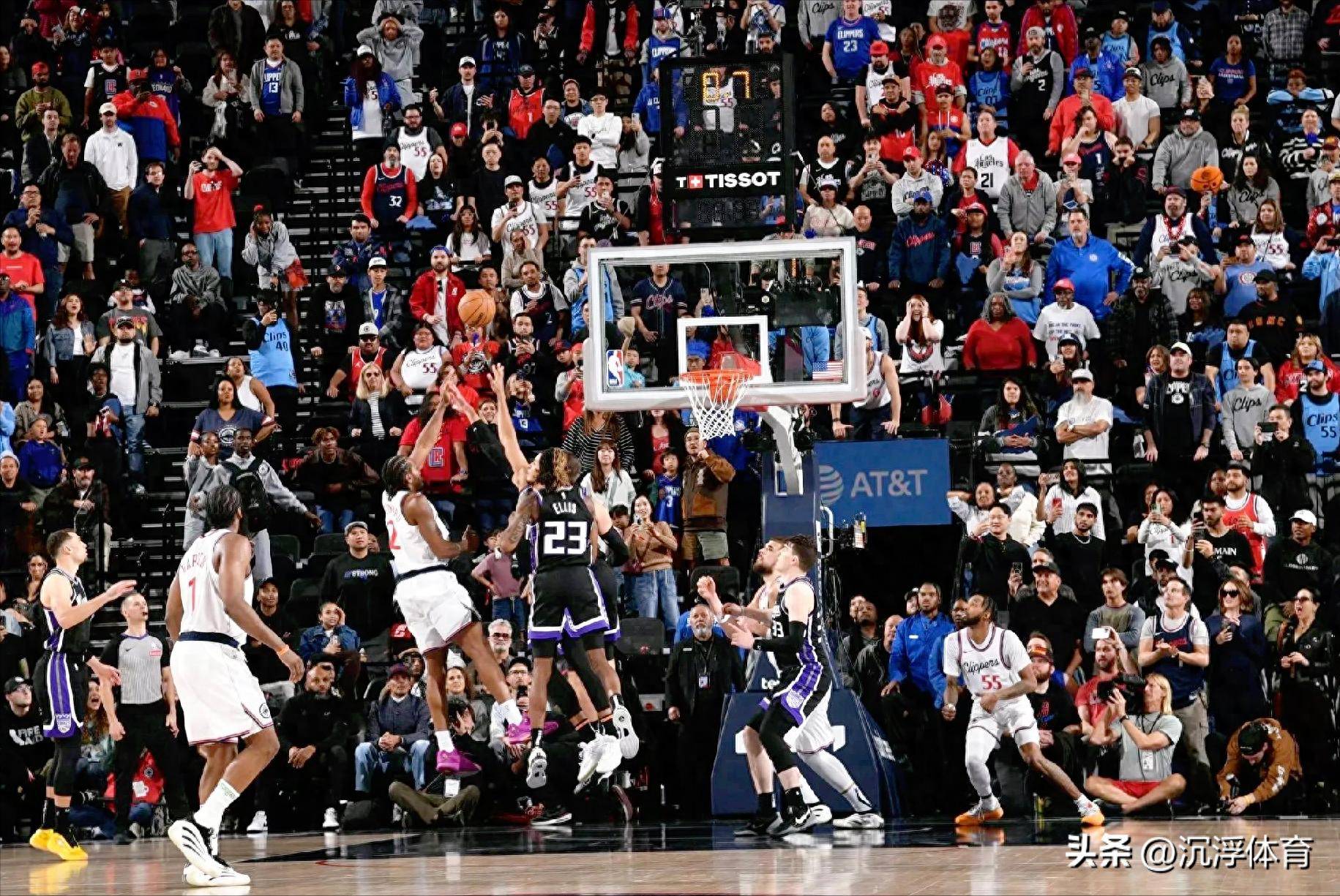 快船惊险险胜黄蜂,取得连胜的简单介绍 快船惊险险胜黄蜂,取得连胜的简单介绍