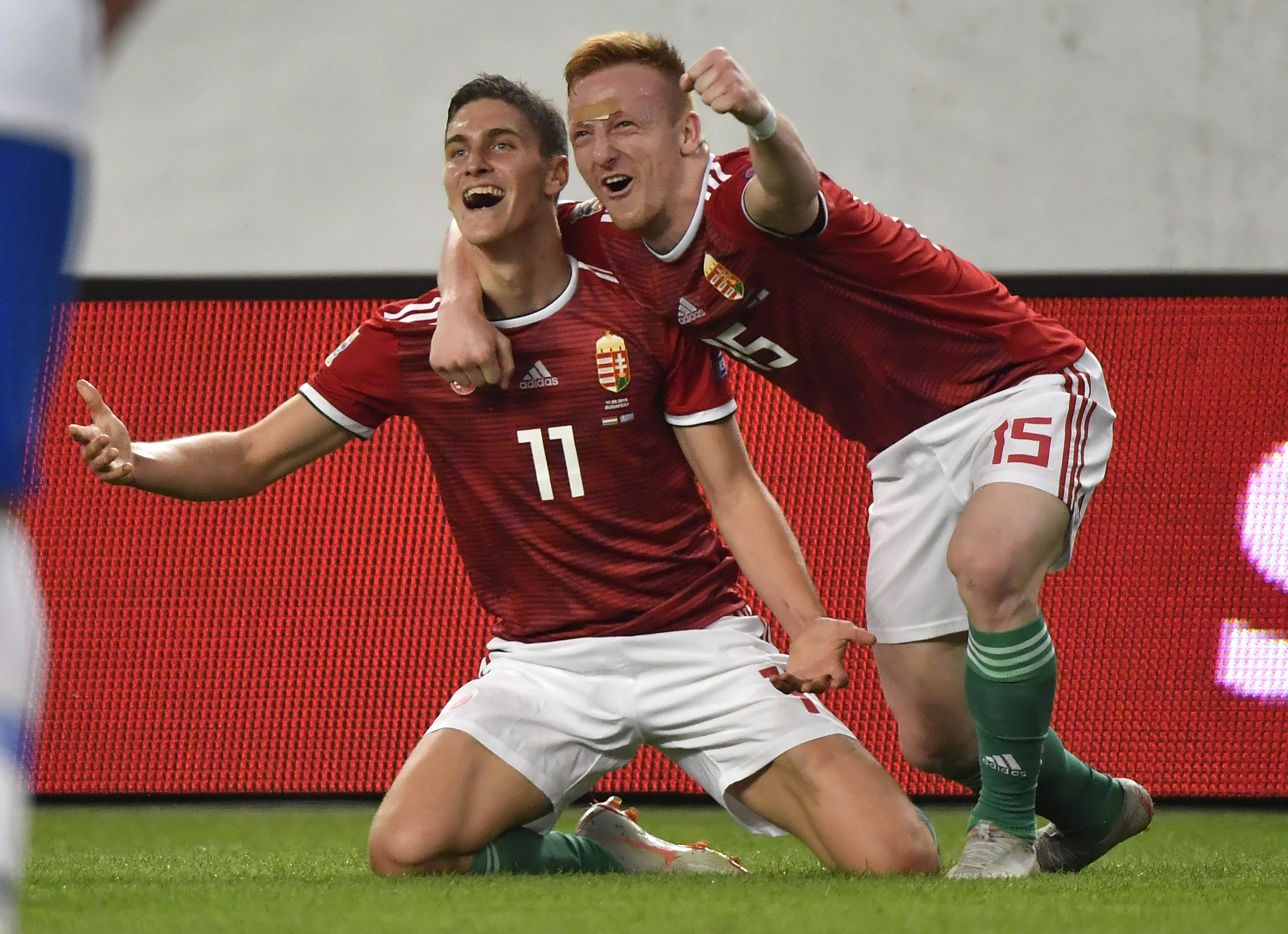 包含匈牙利队表现不俗，闯入欧洲杯四强的词条