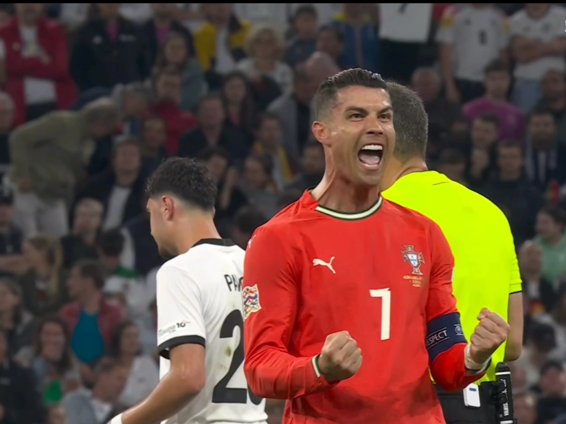 开云下载-关于葡萄牙队防守稳固，成功晋级强的信息