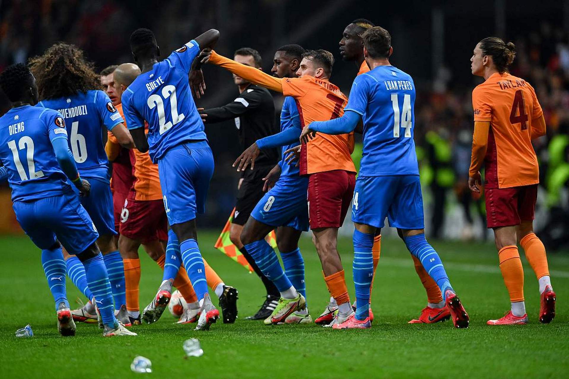 开云体育官方网站-包含欧预赛热门阵容玩转比赛，技压群雄的词条