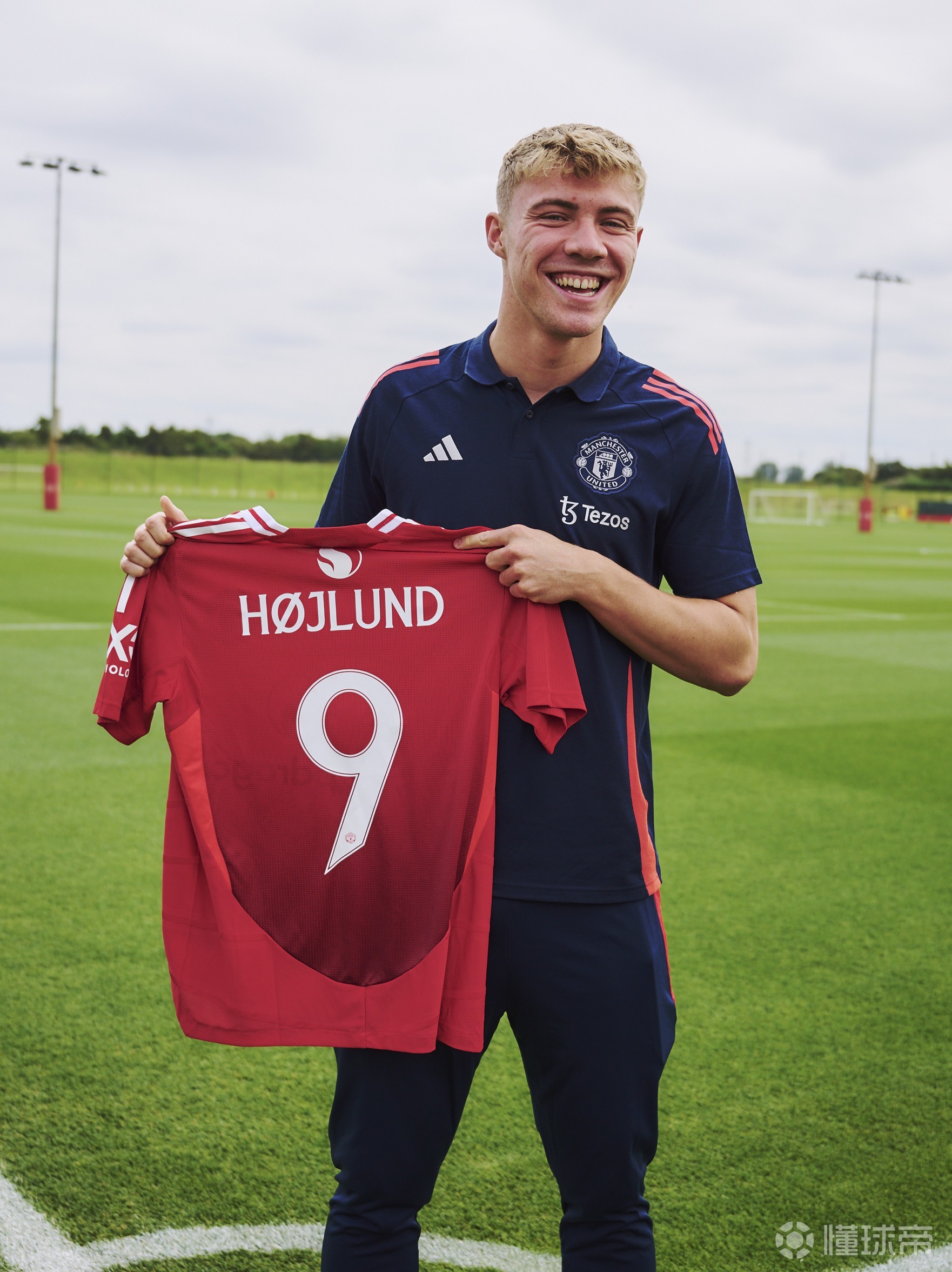 曼联宣布新赛季目标，粉丝力挺红魔夺冠