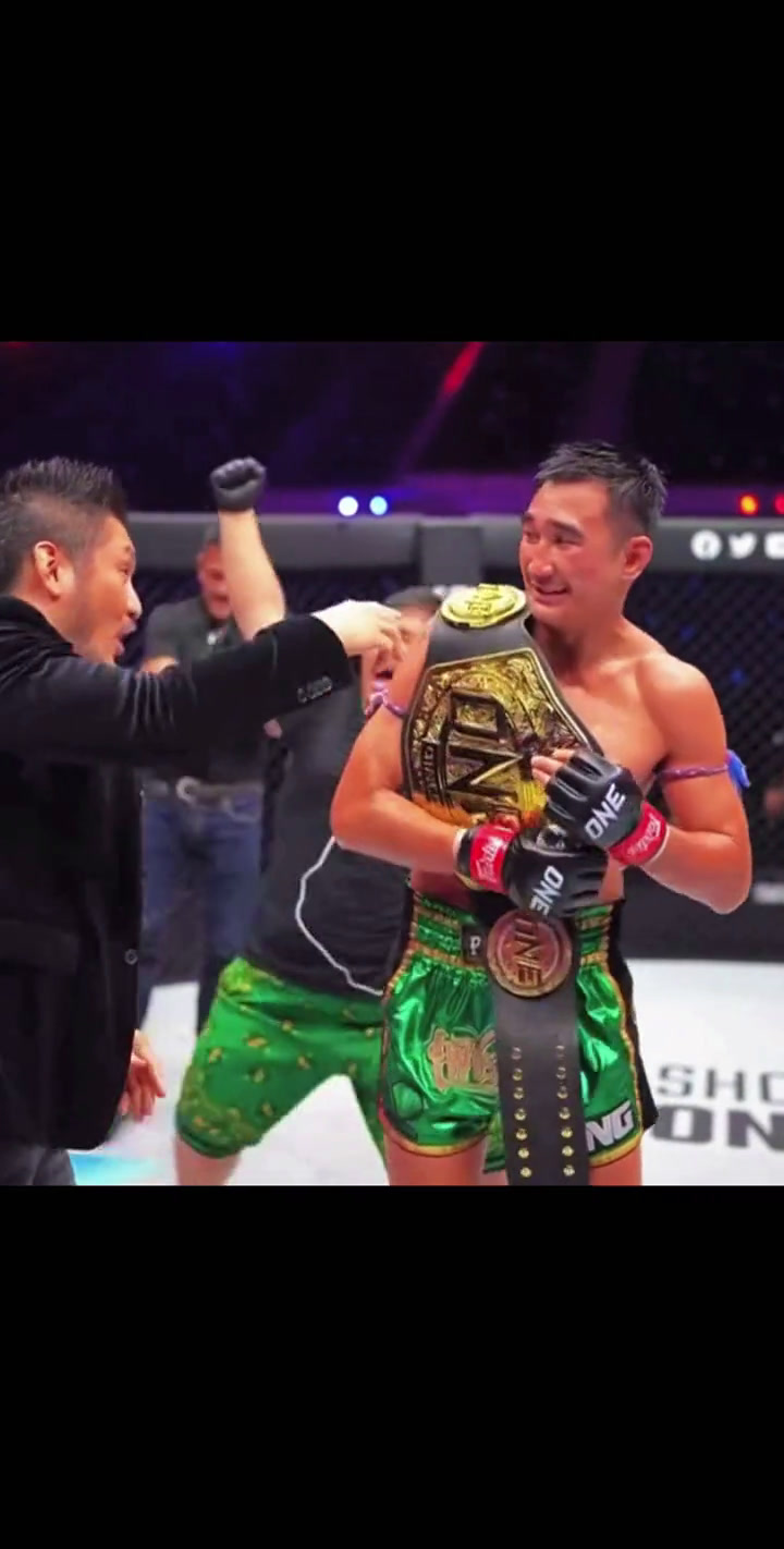 哥伦比亚选手在拳击比赛中获得胜利 哥伦比亚选手在拳击比赛中获得胜利