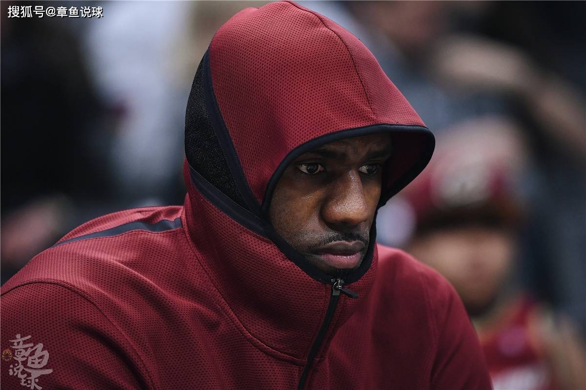 穿越重重困难!球队摘得胜利 穿越重重困难!球队摘得胜利