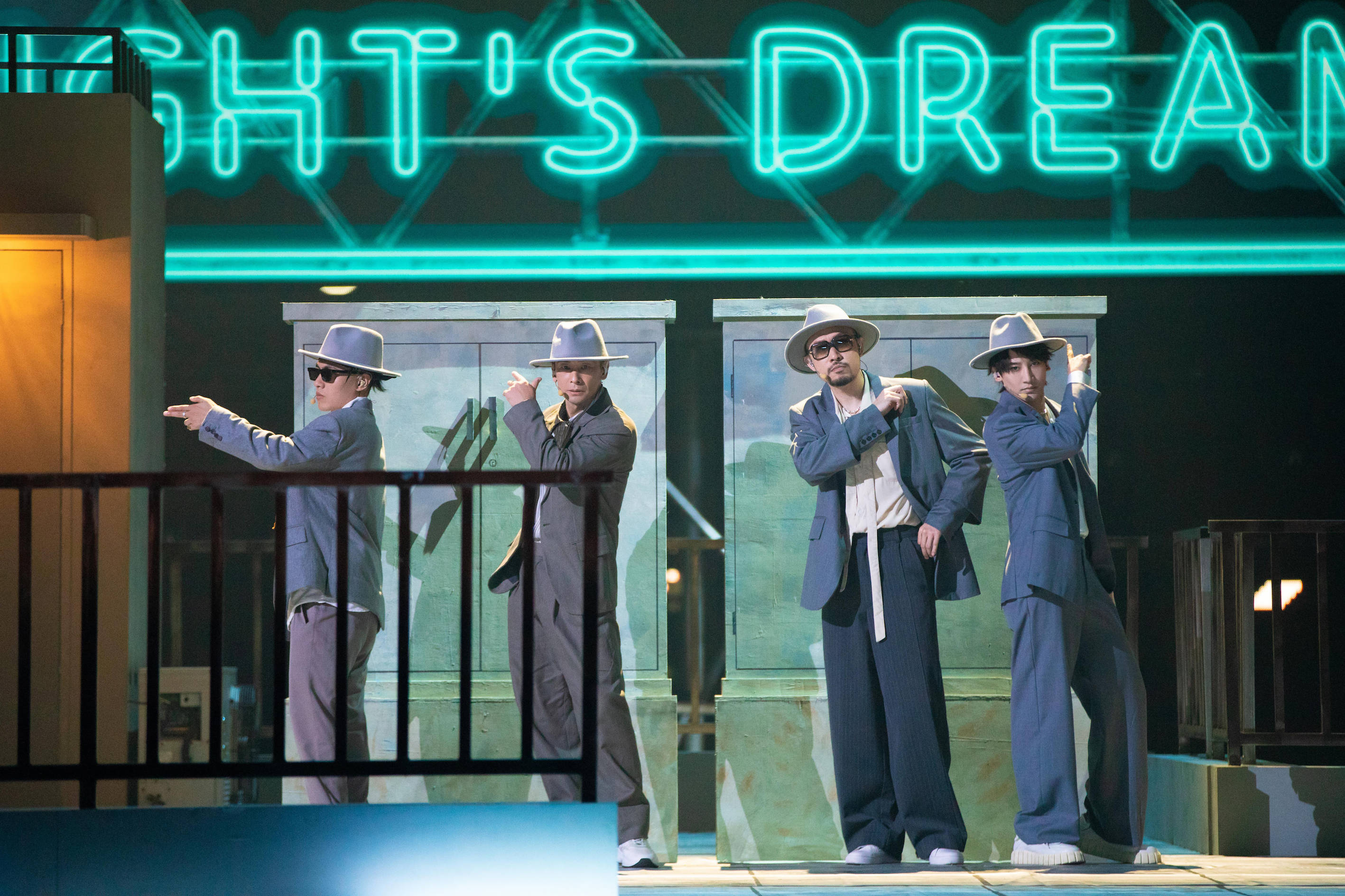 汉诺威联赛中获胜,披荆斩棘 汉诺威联赛中获胜,披荆斩棘