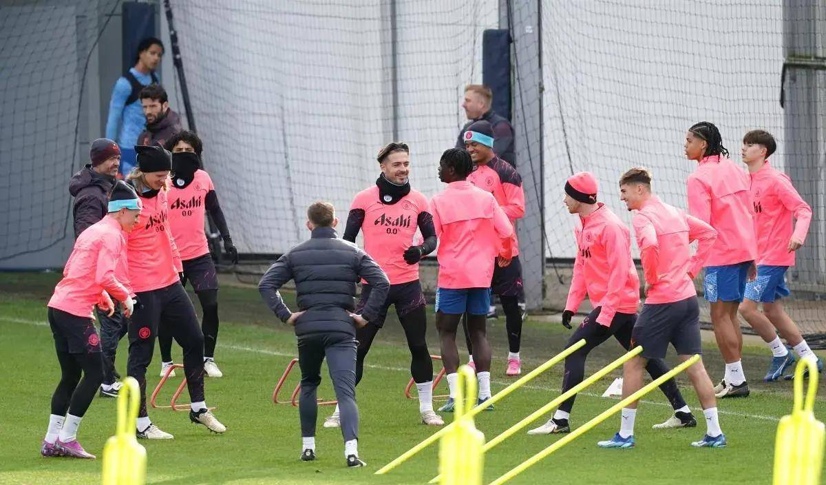 曼城前场灵活多变，给对手制造无穷麻烦