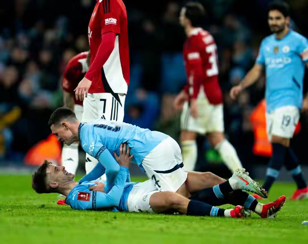 曼城前场灵活多变，给对手制造无穷麻烦