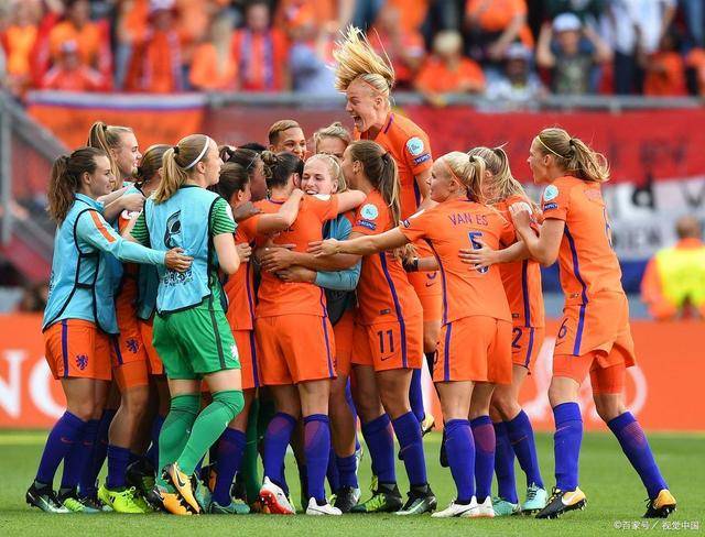 瑞典女足擒下泰国队,成功晋级 瑞典女足擒下泰国队,成功晋级