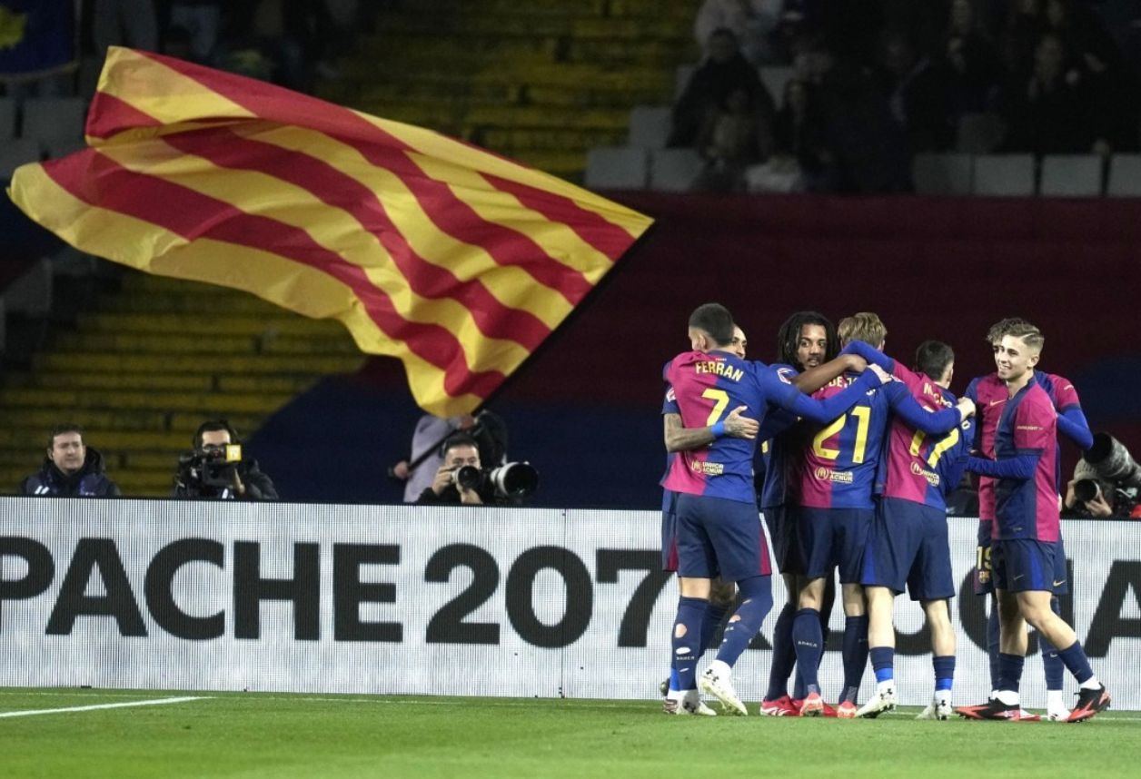 开云体育-柏林赫塔主场获胜，球迷欢呼雀跃