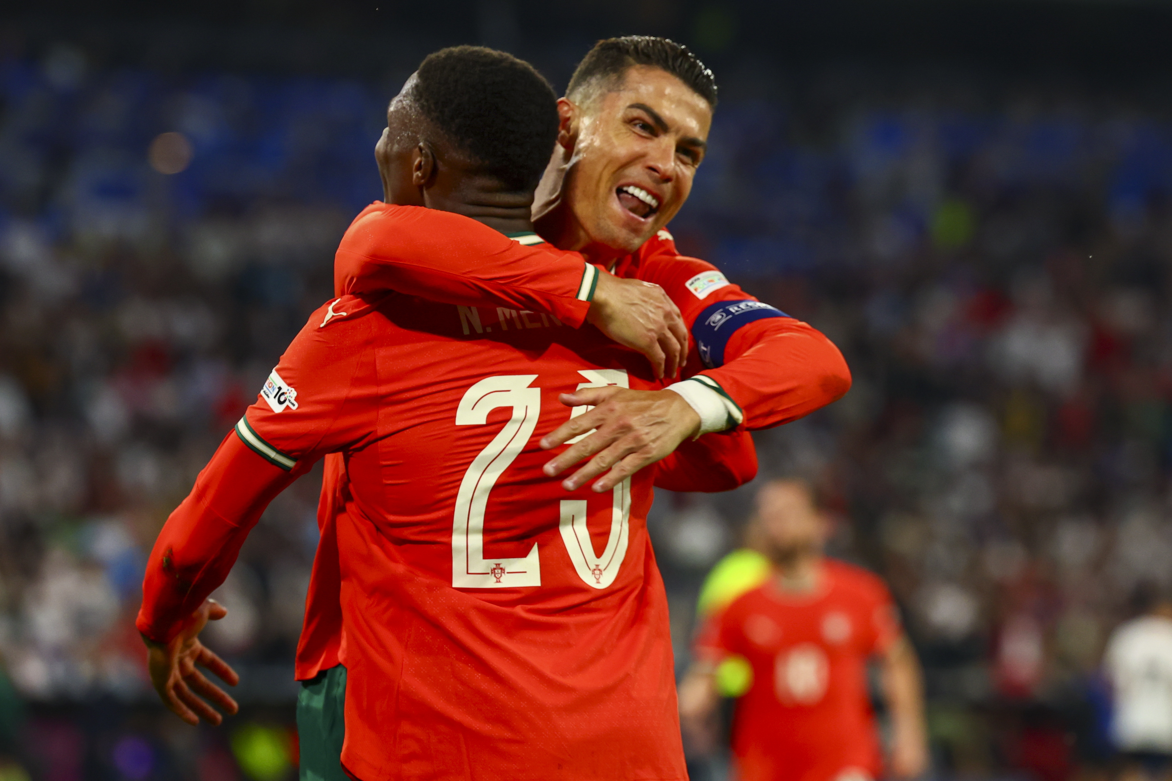 欧国联半决赛竞逐激烈顶尖球队相争不相让