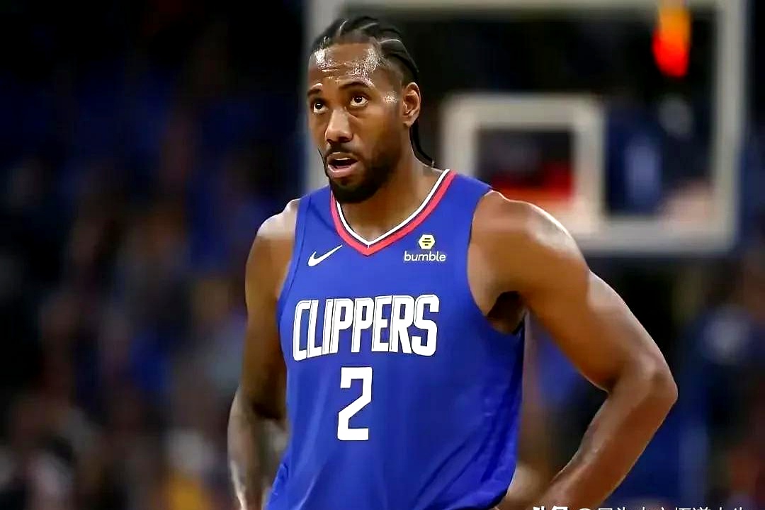 阿德金斯伤退,灰熊队惨遭快船绝杀 阿德金斯伤退,灰熊队惨遭快船绝杀