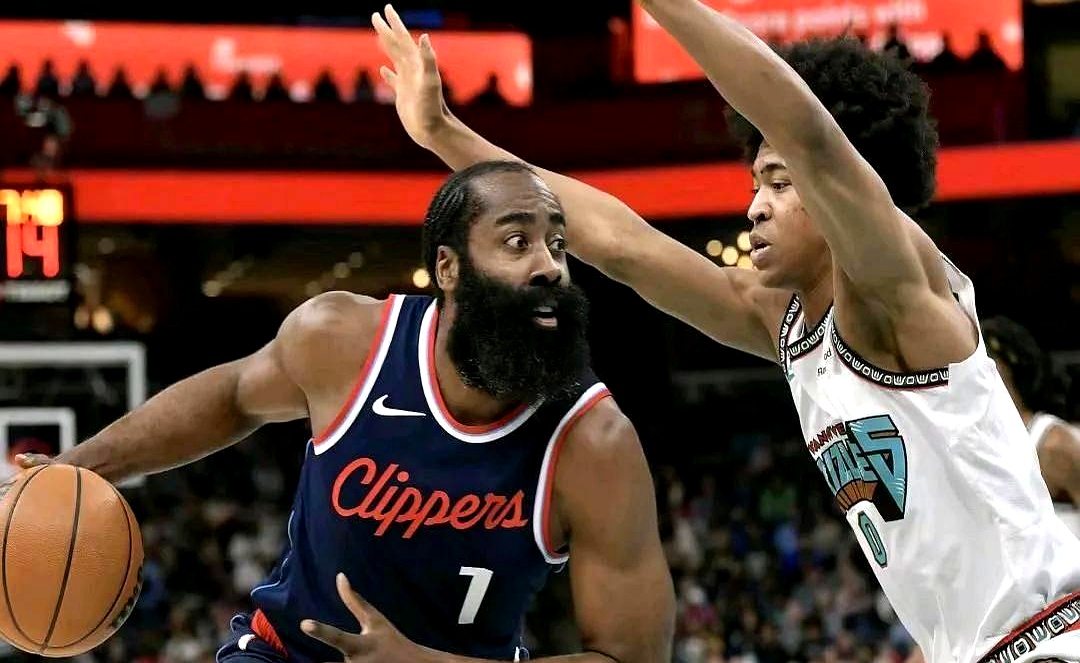 阿德金斯伤退,灰熊队惨遭快船绝杀 阿德金斯伤退,灰熊队惨遭快船绝杀