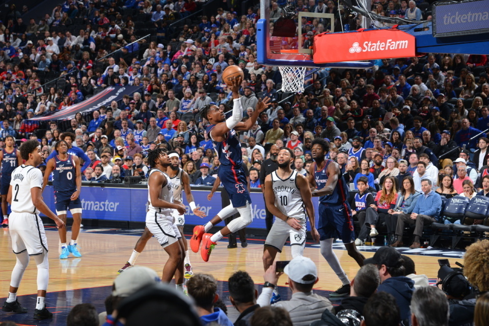 开云体育app-76人主场逆转湖人，东部半决赛再续一阵