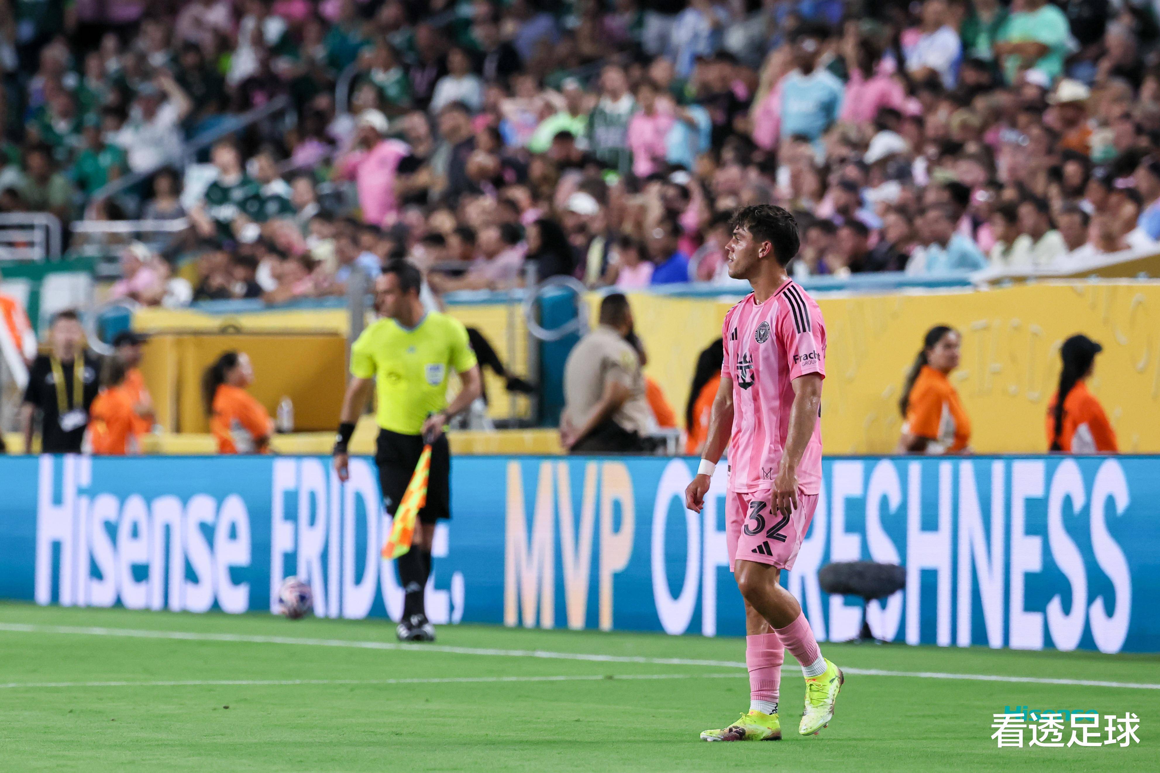 比赛结果打破预期,球队展现强大实力 比赛结果打破预期,球队展现强大实力