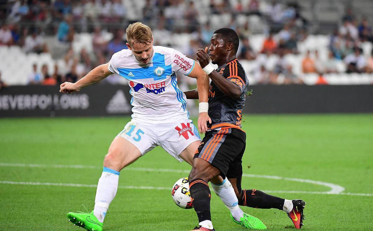 莱斯特城在与马赛的比赛中夺得胜利