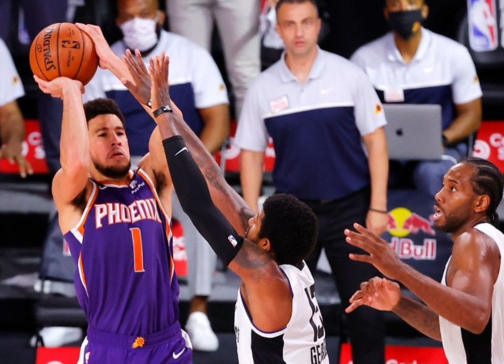 太阳队关键时刻发挥,赢得关键胜利晋级次轮 太阳队关键时刻发挥,赢得关键胜利晋级次轮