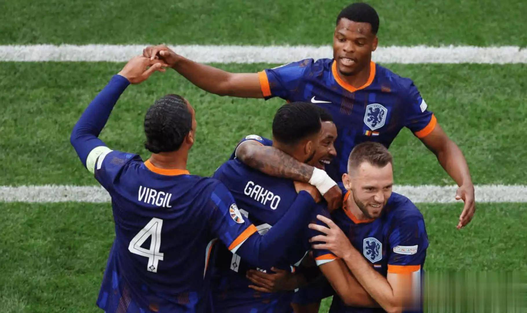 法国队逆袭晋级,英格兰队与之争夺欧洲杯决赛席位 法国队逆袭晋级,英格兰队与之争夺欧洲杯决赛席位