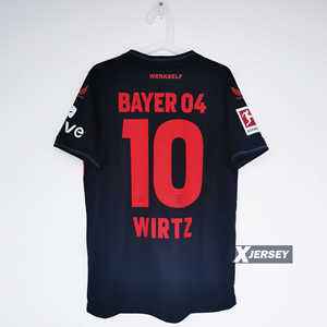 沙尔克客场逆转胜斯图加特，终结连败