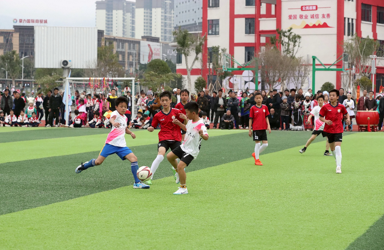 红红火火!足球赛事掀起新热潮 红红火火!足球赛事掀起新热潮