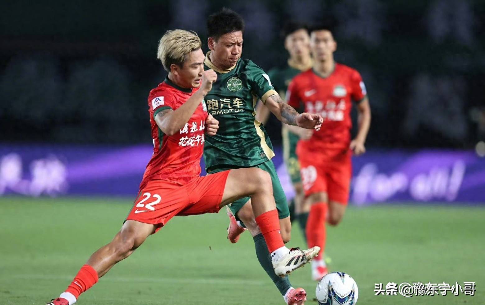 灵活变阵!教练战术调整带领球队取得胜利 灵活变阵!教练战术调整带领球队取得胜利