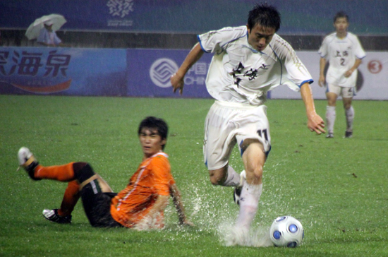 关于上海上港遭遇连败,备战需全面检讨的信息 关于上海上港遭遇连败,备战需全面检讨的信息