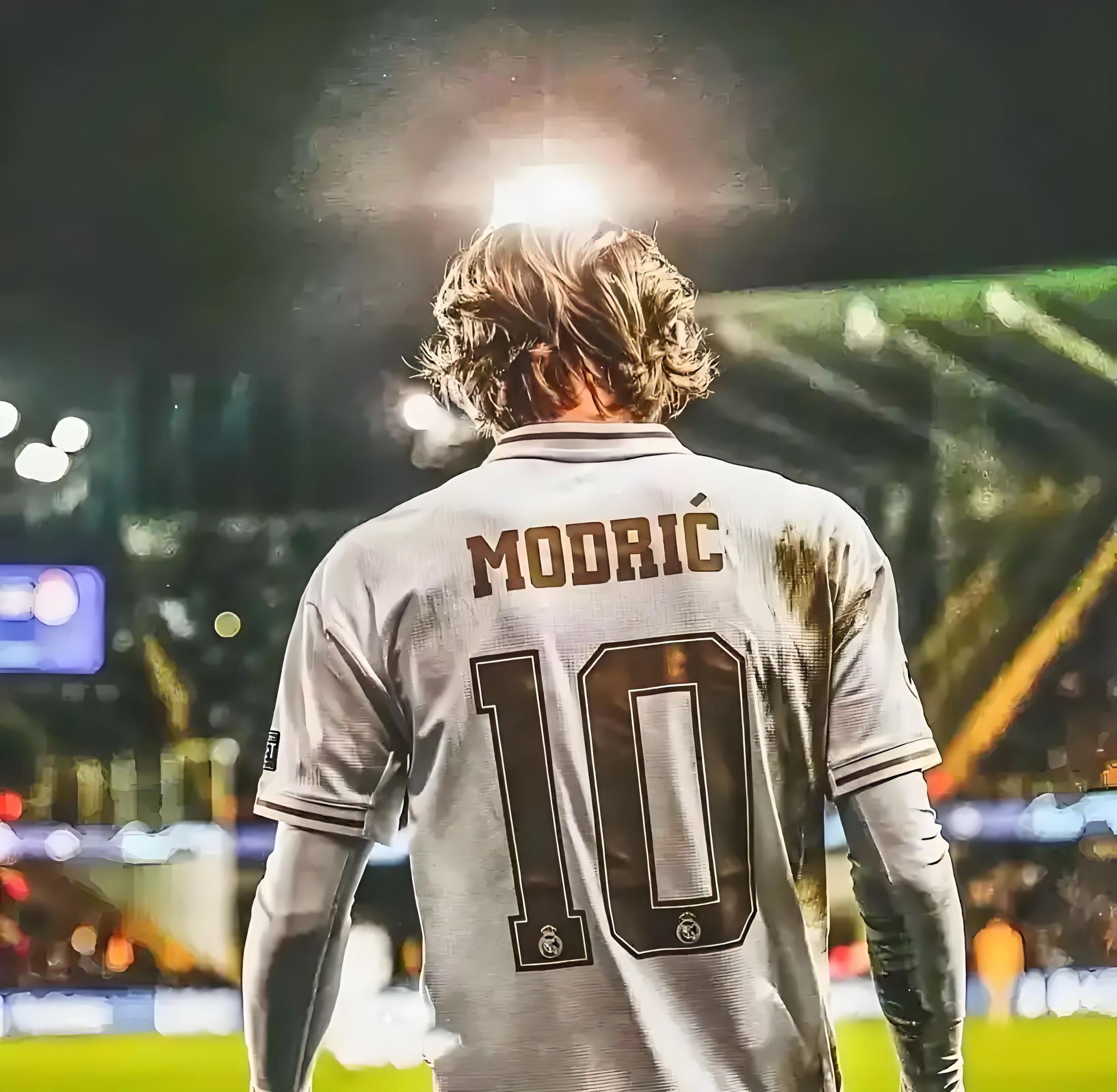 开云体育在线-伯纳乌再战马德里德比，保持领跑势头