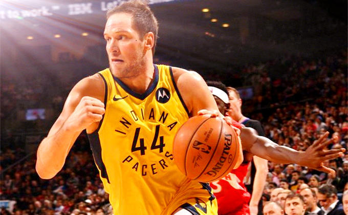 黄蜂队连续击败劲敌,向季后赛进发 黄蜂队连续击败劲敌,向季后赛进发