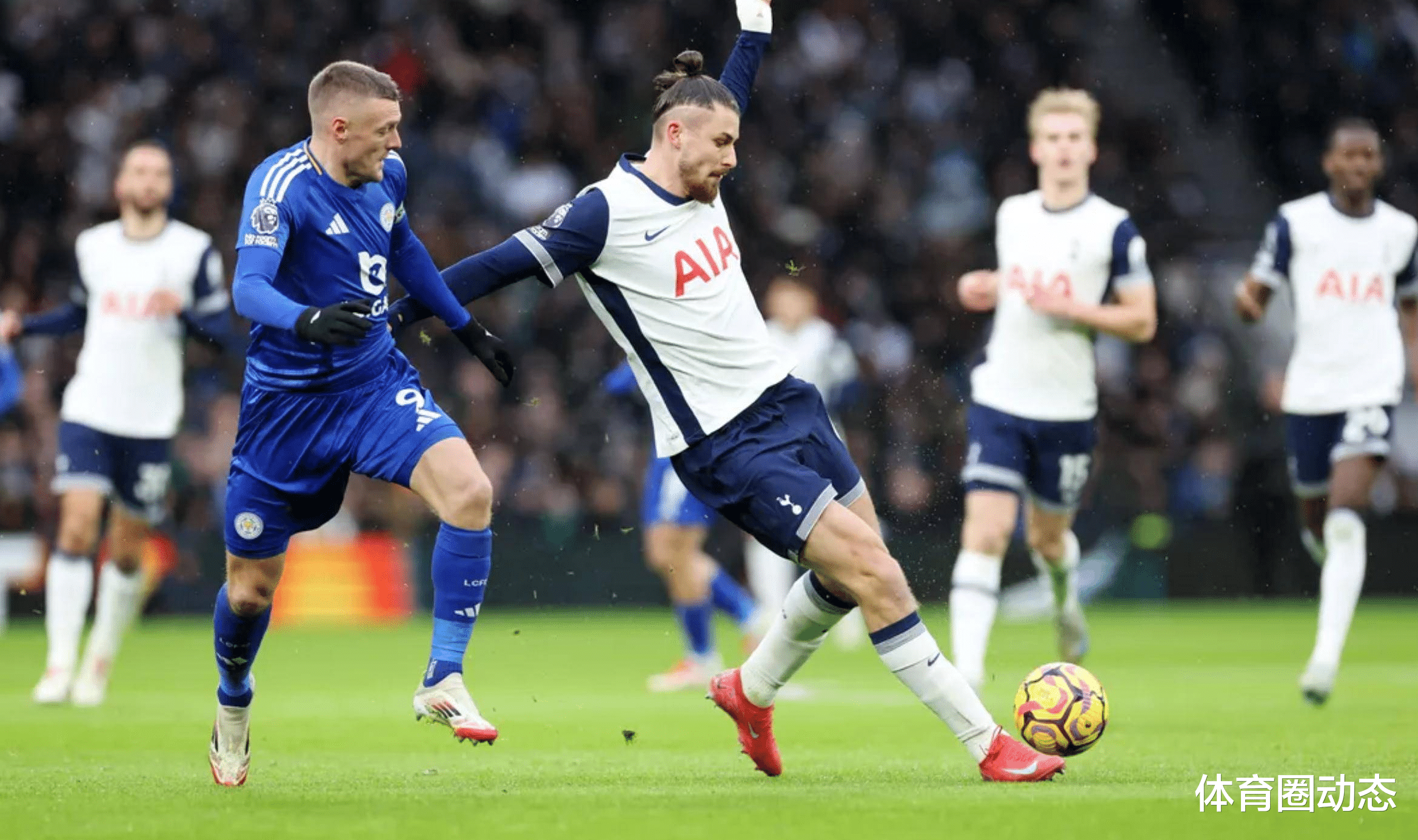 关于莱斯特城取得胜利,球队士气高昂的信息 关于莱斯特城取得胜利,球队士气高昂的信息