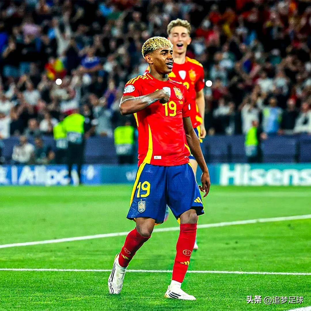 比利时大胜乌克兰,成功晋级欧国联半决赛 比利时大胜乌克兰,成功晋级欧国联半决赛