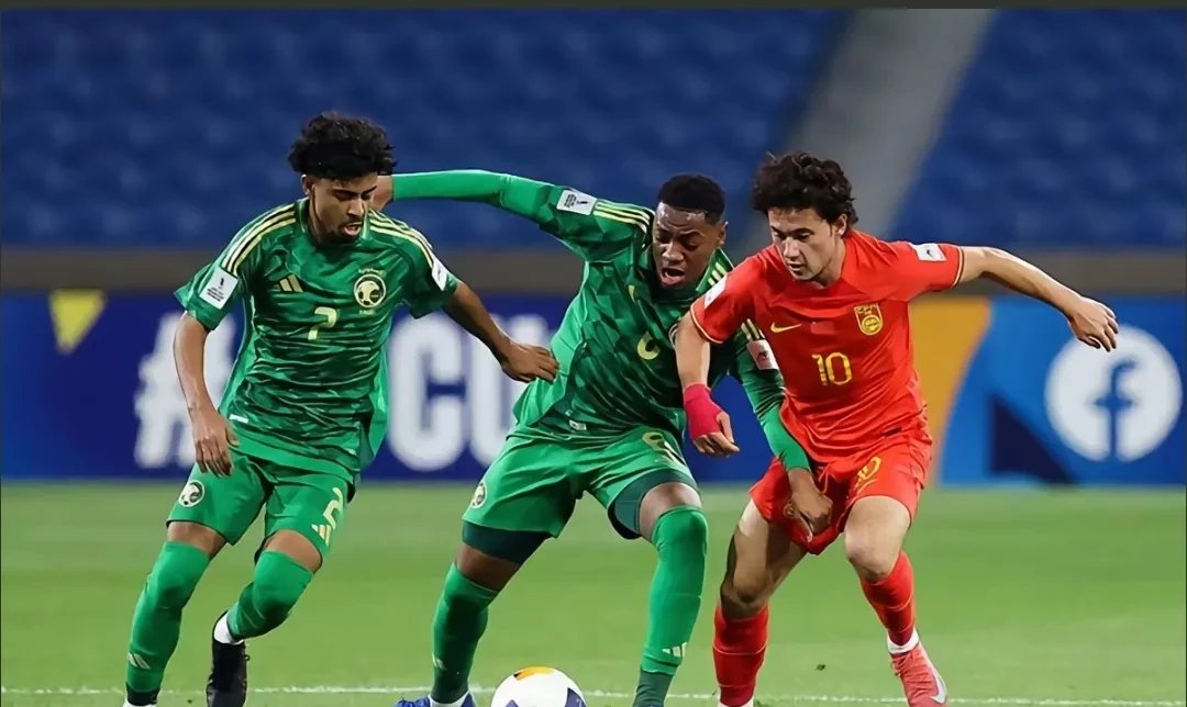 沙特阿拉伯球队实力强劲,击败对手晋级八强 沙特阿拉伯球队实力强劲,击败对手晋级八强