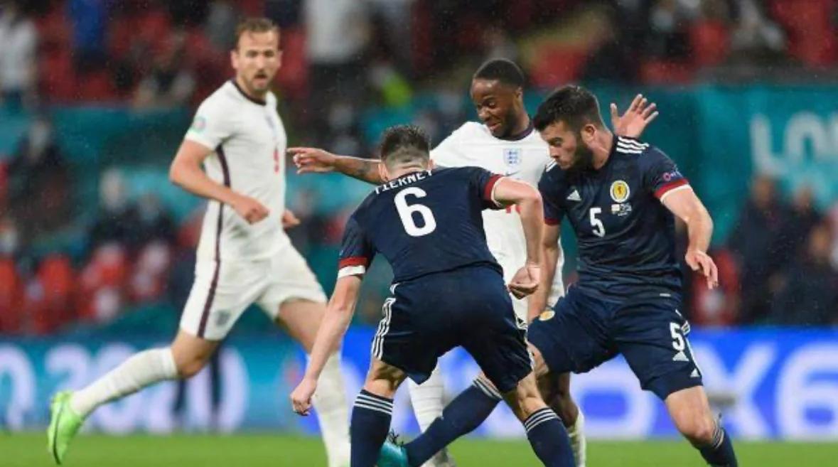 英格兰队在客场挑战北爱尔兰队 英格兰队在客场挑战北爱尔兰队