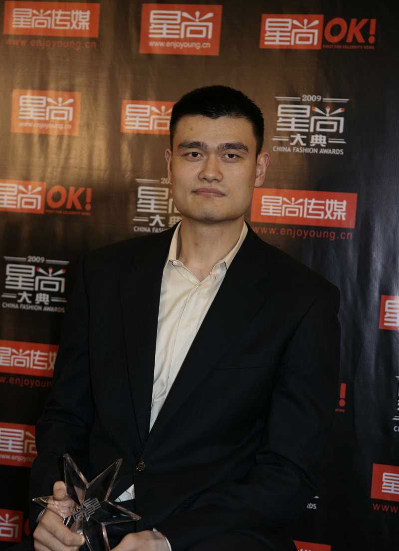 开云体育APP下载-关于姚明现身观赛，湖人胜尼克斯取得开门红的信息