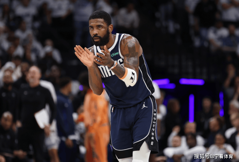 篮网客场击败凯尔特人，欧文砍下32分