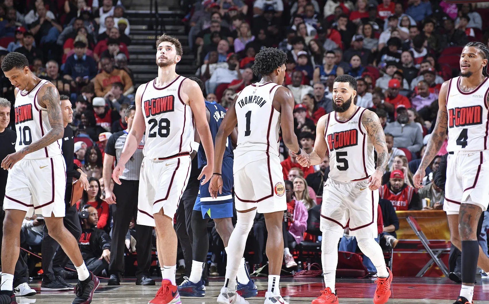 魔术队遭逆转,触发季后赛危机 魔术队遭逆转,触发季后赛危机