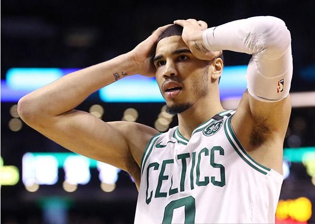 湖人客场告捷,德帅指挥船新高提升基石 湖人客场告捷,德帅指挥船新高提升基石