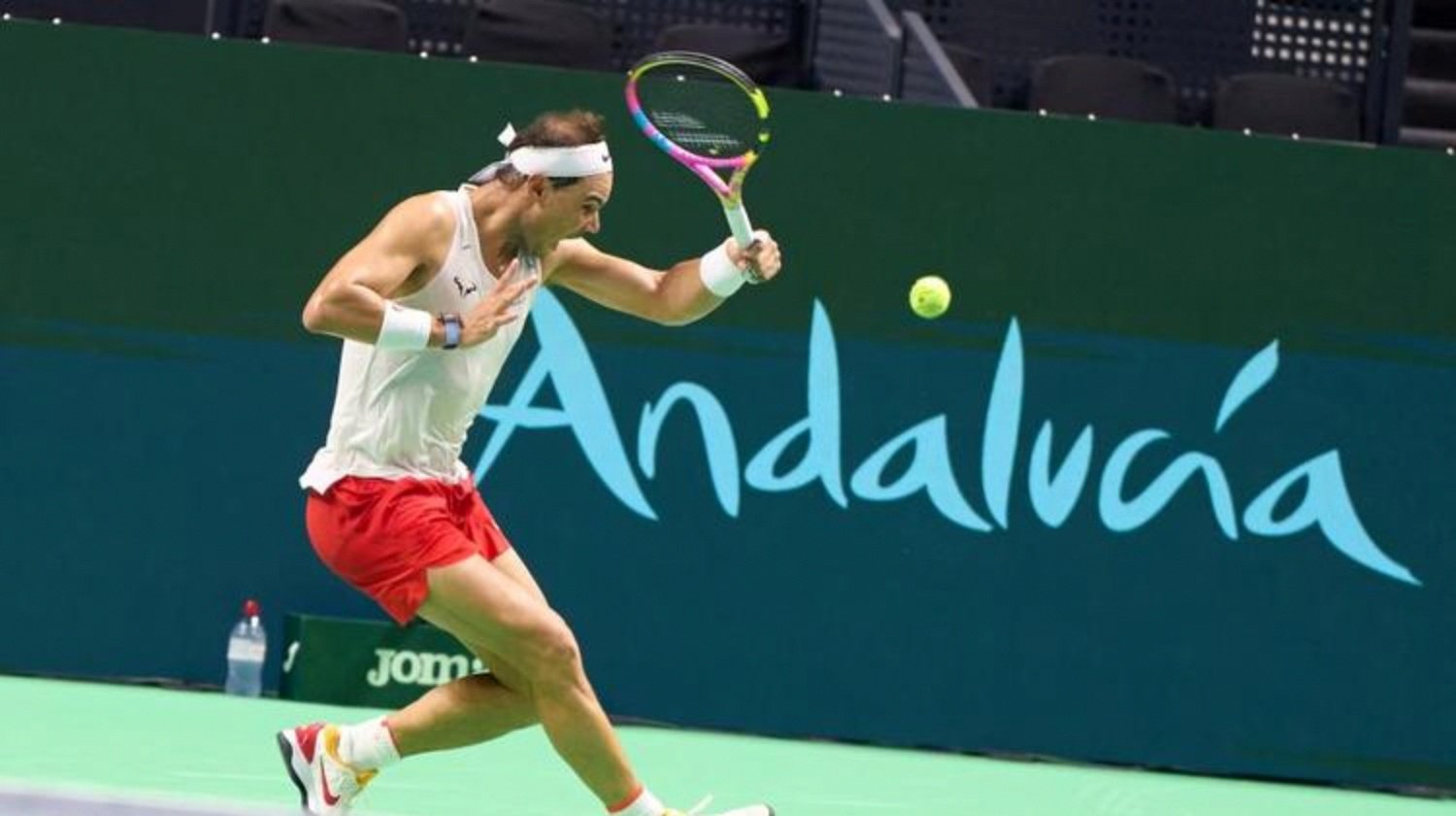 开云官网-戴维斯杯险胜法网，阿尔卡拉斯刷新纪录的简单介绍